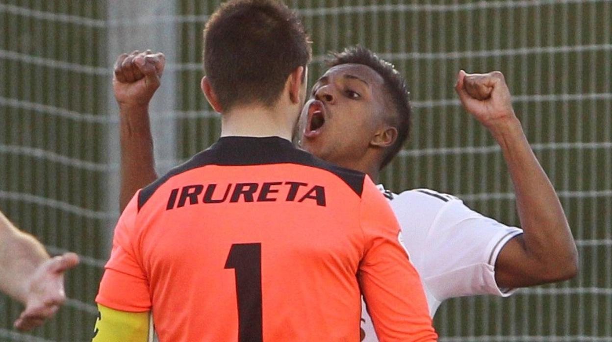 Rodrygo, expulsado en el Castilla por celebrar un gol en la cara del portero rival: «Actitud de niñato»