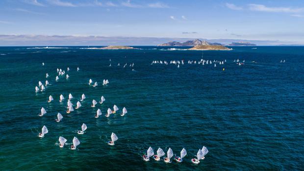 Pablo Rodríguez y Mencía Casas, nuevos campeones gallegos de Optimist