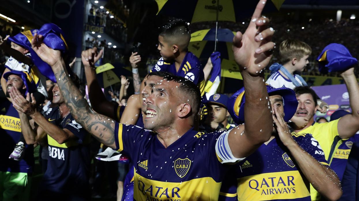 Tévez desata la locura y hace campeón a Boca