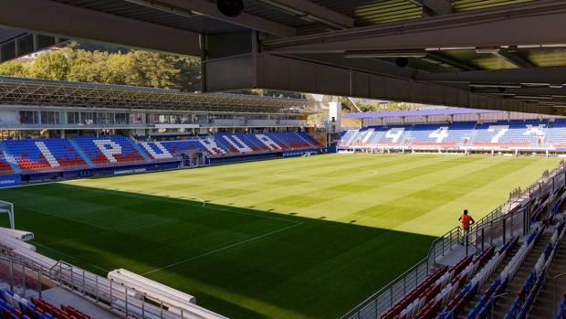 Quiénes podrán entrar a los partidos a puerta cerrada