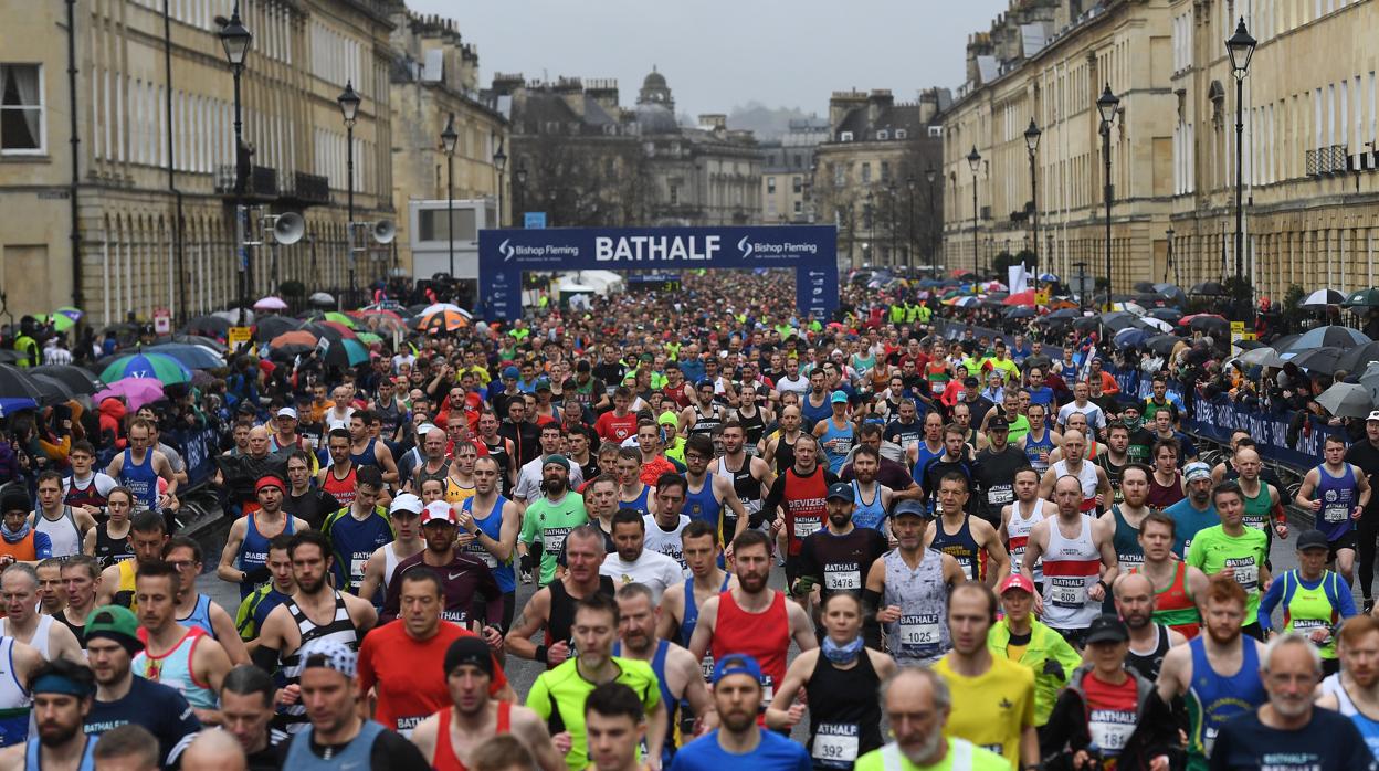 Imprudencia británica: se celebra el medio maratón de Bath con 6.200 personas