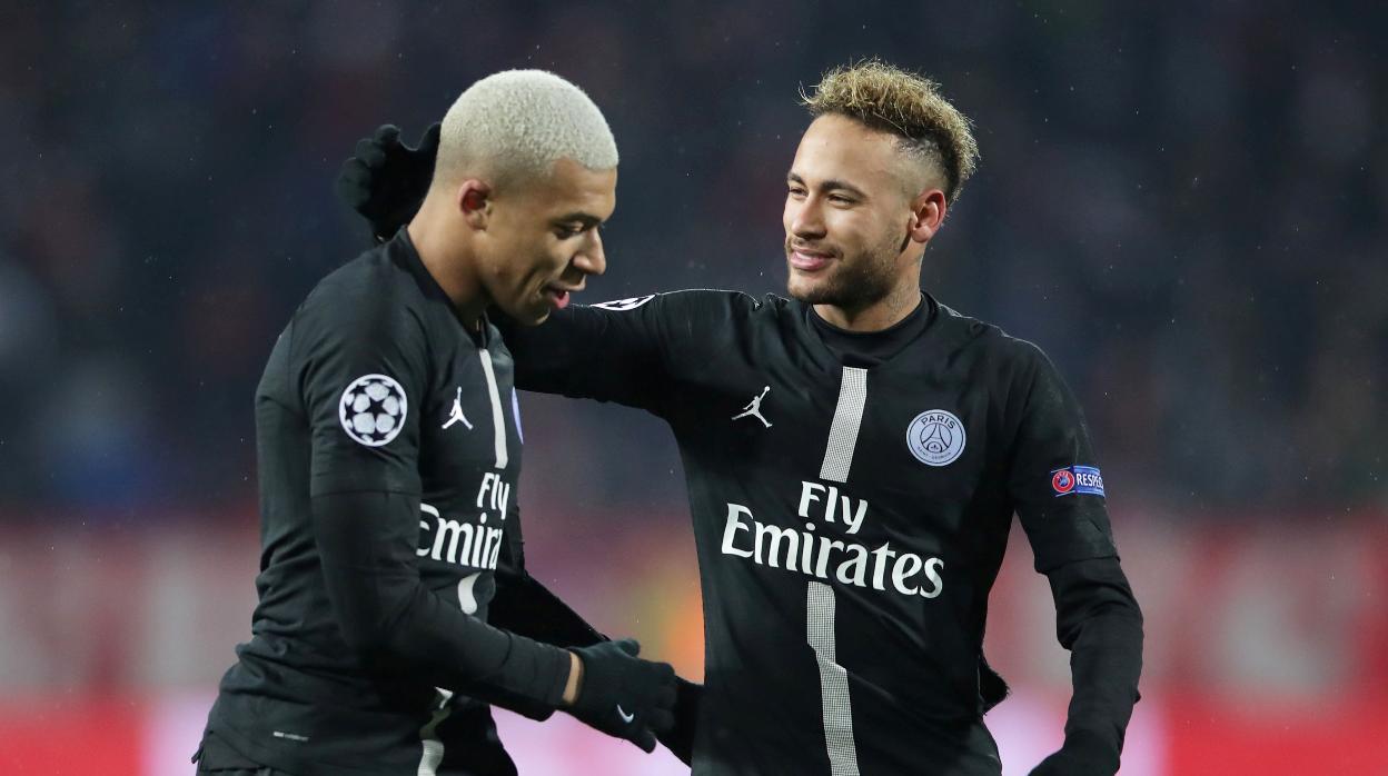 Neymar y Mbappé se rebajarán el sueldo un 50 %