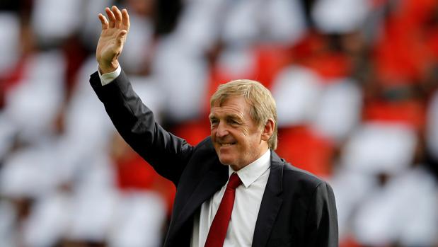 Kenny Dalglish, mito del Liverpool, ingresado tras dar positivo por Covid-19