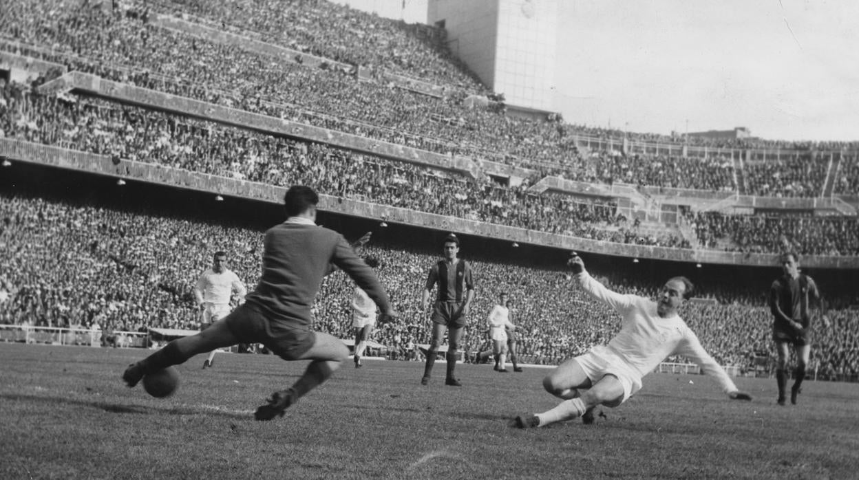 El Barcelona quiso vender su 50 por ciento de Di Stéfano a la Juventus para que no fuera al Madrid