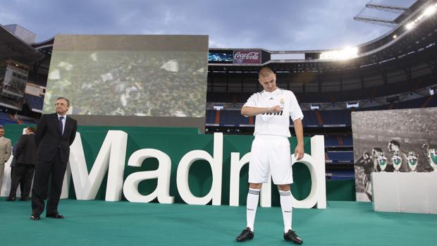 Benzema, una presentación pendiente de Florentino Pérez