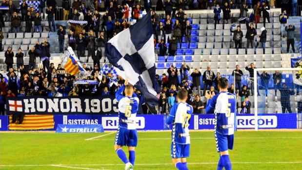 «La Segunda B Frankenstein»: El Sabadell denuncia la vuelta de jugadores de filiales a los entrenamientos