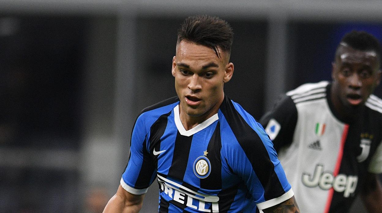 Lautaro durante un partido con el Inter