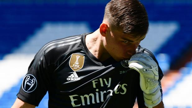 Lunin: «Me preparo todos los días para jugar en el primer equipo del Real Madrid»