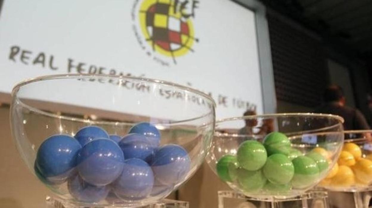 El sorteo del playoff de ascenso a Segunda división se celebra hoy, 25 de junio, en Marbella