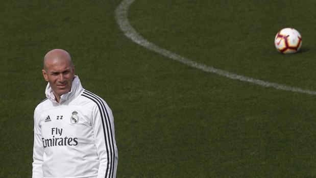 Zidane: «Si estoy molesto o no por jugar después del Barcelona da igual, no va a cambiar nada»