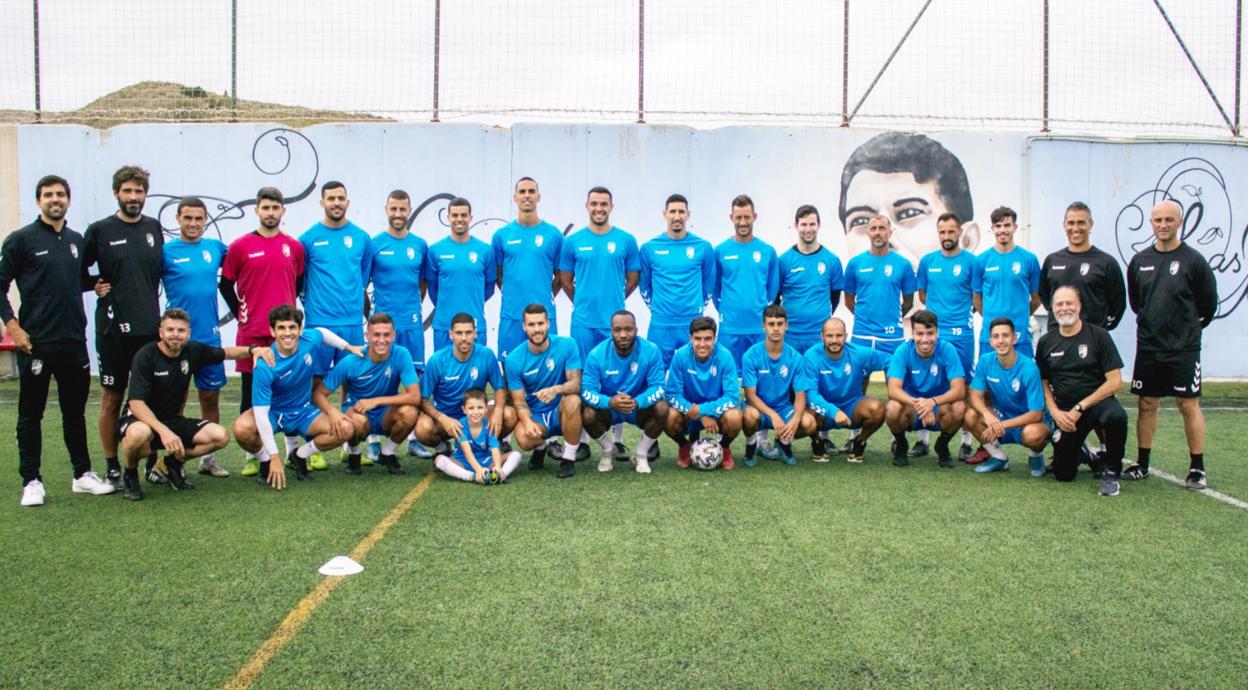 La familia de la UD Tamaraceite, nuevo equipo de Segunda B