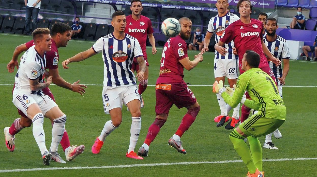 Joaquín da tres puntos de oro al Real Valladolid