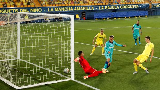 Gol de Pau (0-1) en el Villarreal 1-4 Barcelona