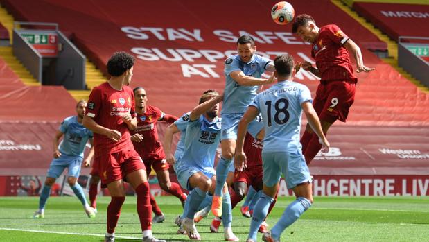 El Burnley acaba con la racha del Liverpool en Anfield