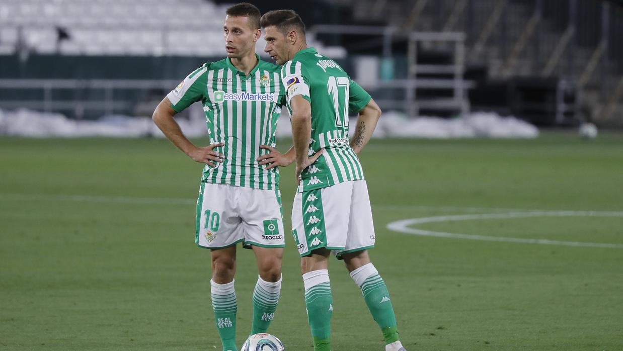 Los goles de Joselu y Ely dejan al Alavés en Primera