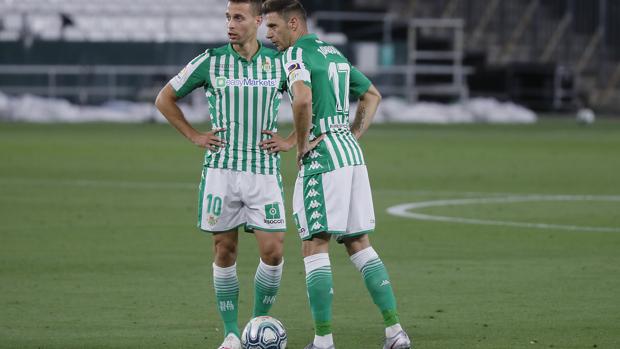 Los goles de Joselu y Ely dejan al Alavés en Primera