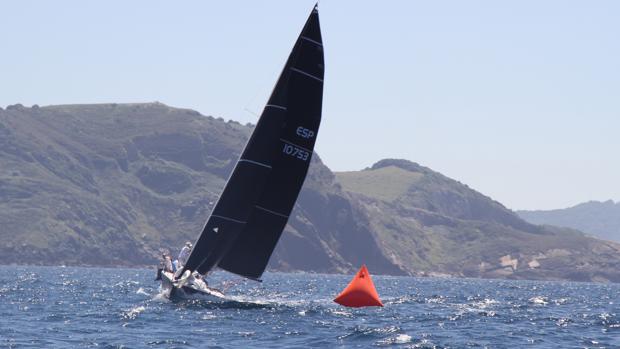 «Akelarre», «Aizen» y «Etnia« lideran la XIX Regata Costa Vasca