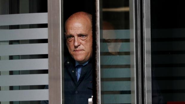 Las horas más bajas de Tebas