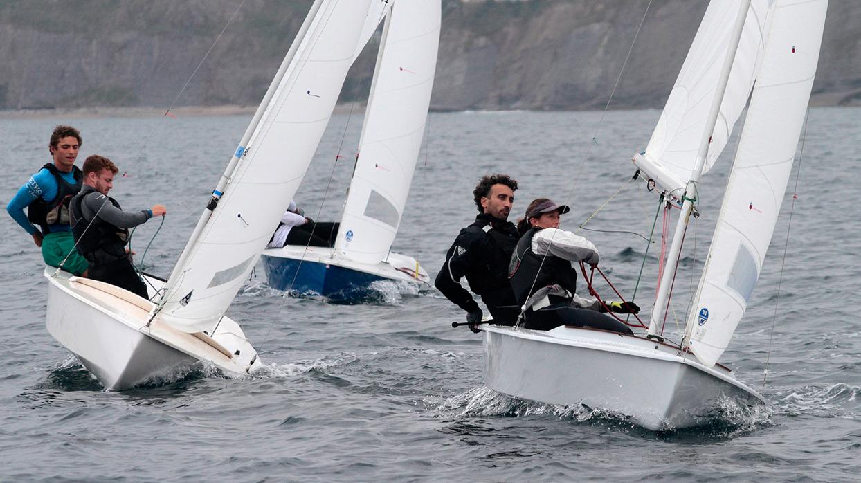 Francisco Palacio y Ángela Pumariega nuevos campeones de Asturias de Snipe