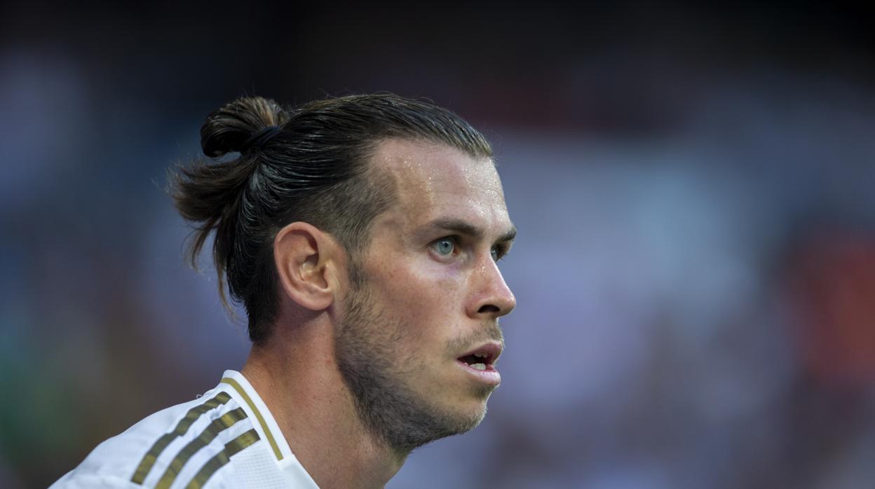 Así es la vida de Bale en Madrid: una mansión, cochazos y golf en casa