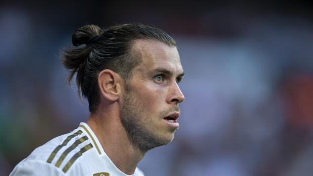 Así es la vida de Bale en Madrid: una mansión, cochazos y golf en casa