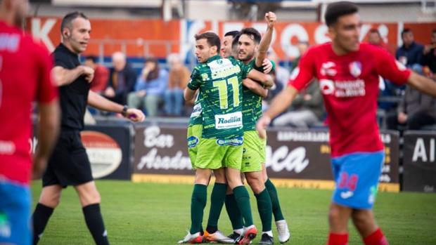 Los clubes de Segunda B terminan la temporada sin deudas con sus jugadores