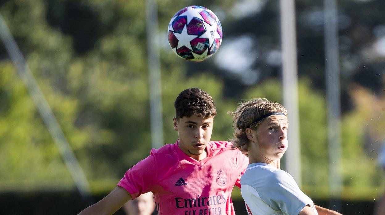 Un momento del partido entre el Real Madrid y el Salzburgo, de la Youth League