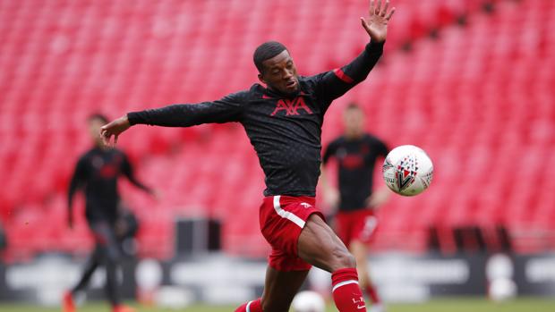 El Barcelona negocia el fichaje de Wijnaldum