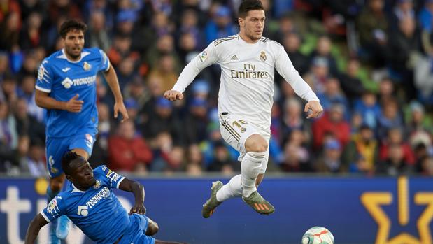 Jovic medita una cesión y Borja Mayoral se irá traspasado