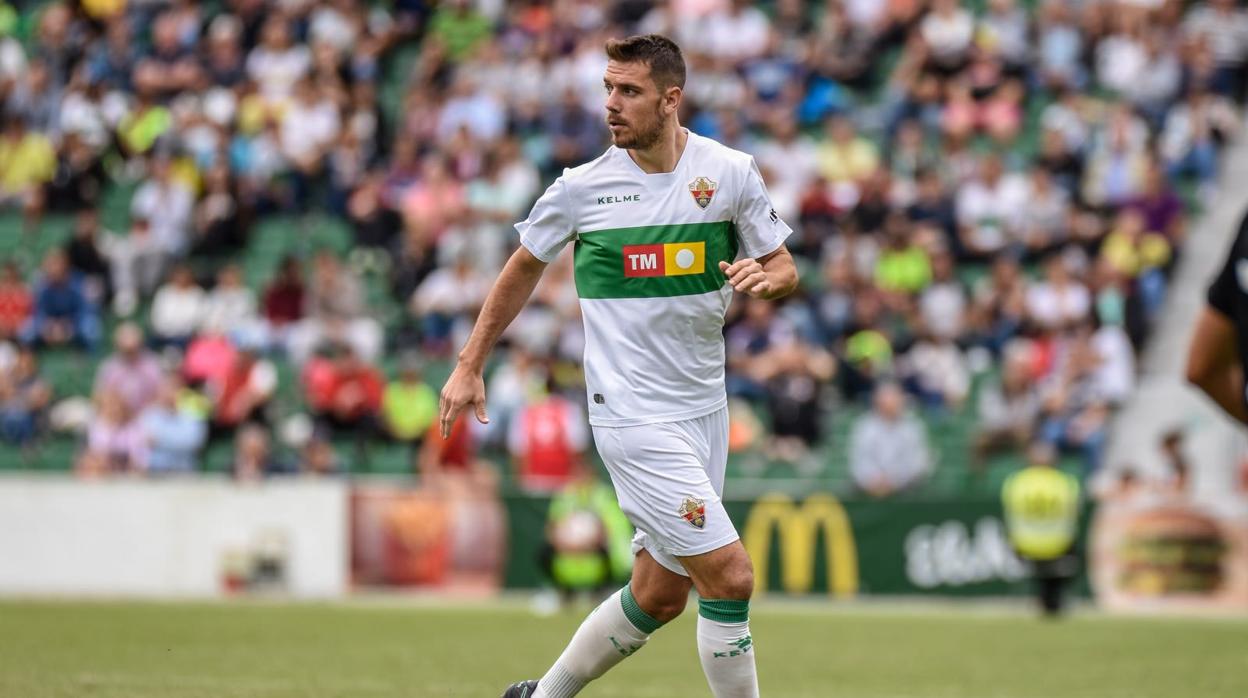 Manu Sánchez, en su etapa con el Elche