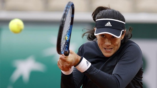 Muguruza sufre para empezar