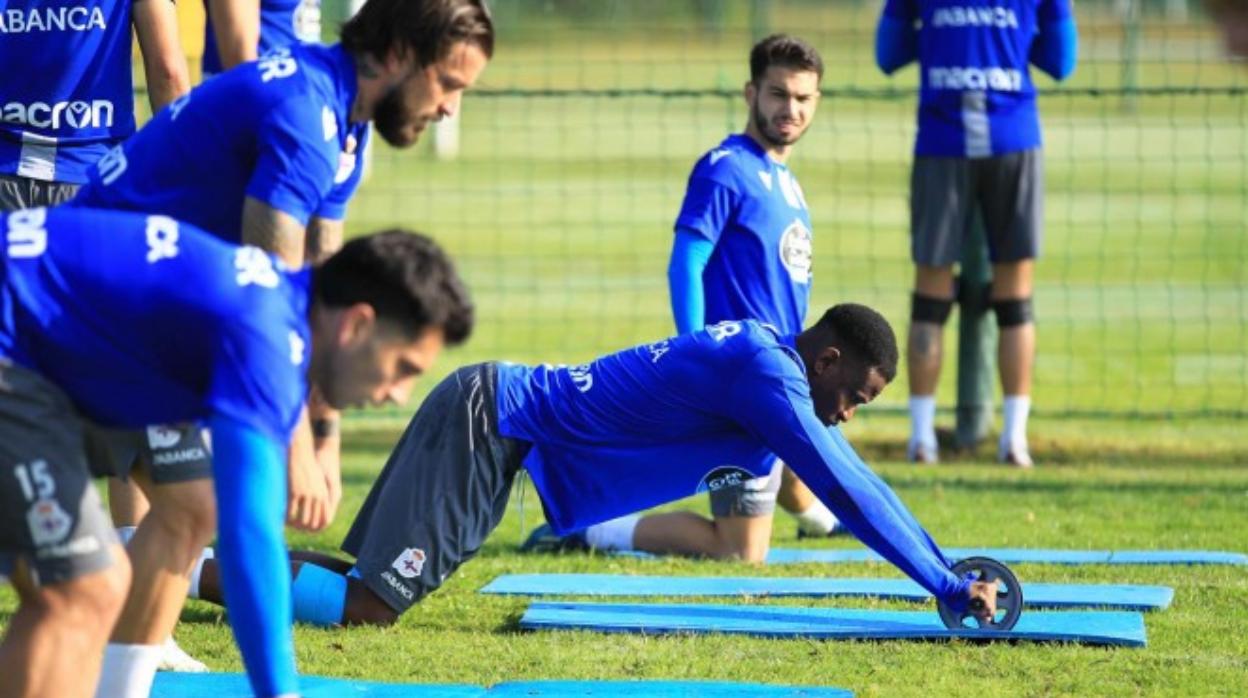 El Deportivo bate el récord histórico de abonados en un equipo de Segunda B