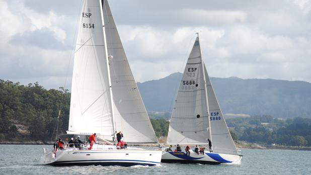 El «Sebrala 2», vencedor de la Regata a la Inversa de la Ría de Pontevedra