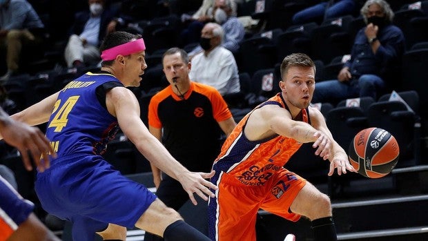 Un buen Barcelona coral apaga al Valencia