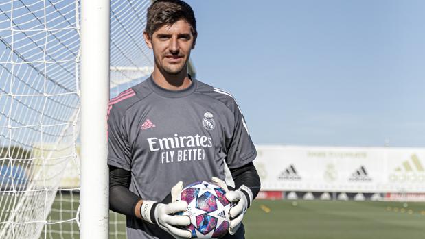 Courtois: «No me duele que los atléticos pisoteen mi placa»