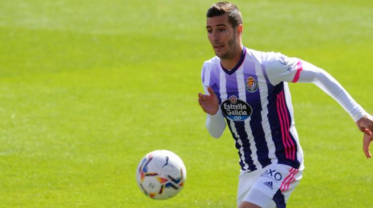 El Alavés resurge a costa de un pobre Valladolid