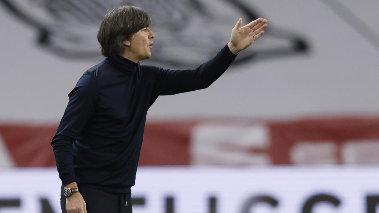 Joachim Low, ante España