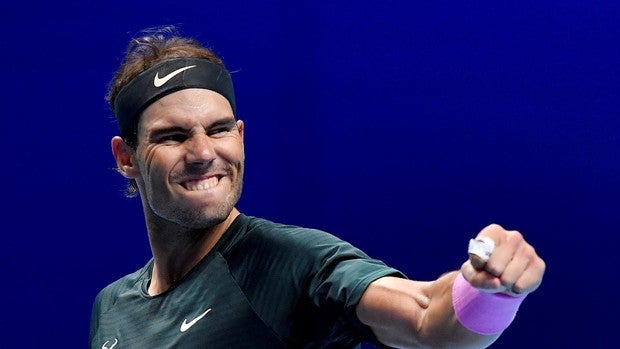 Nadal agota a Tsitsipas y se clasifica para la semifinal