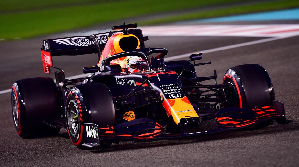 Verstappen borra a los Mercedes en Abu Dabi