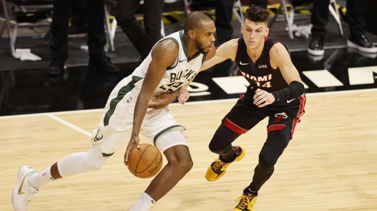 Khris Middleton, uno de los artífices del récord