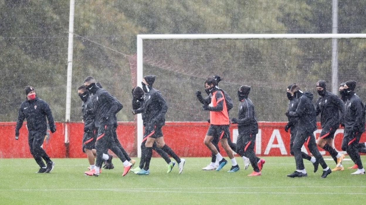 Un entrenamiento del Sporting de Gijón