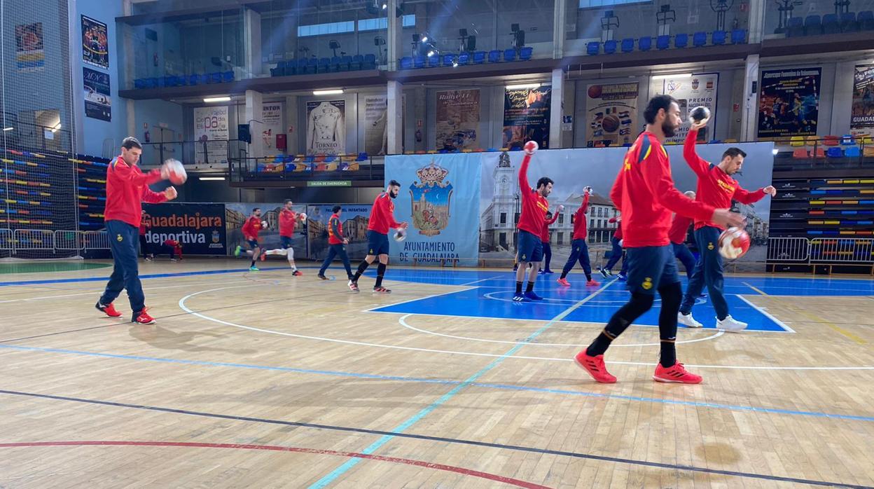 Los jugadores de la selección, en un entrenamiento