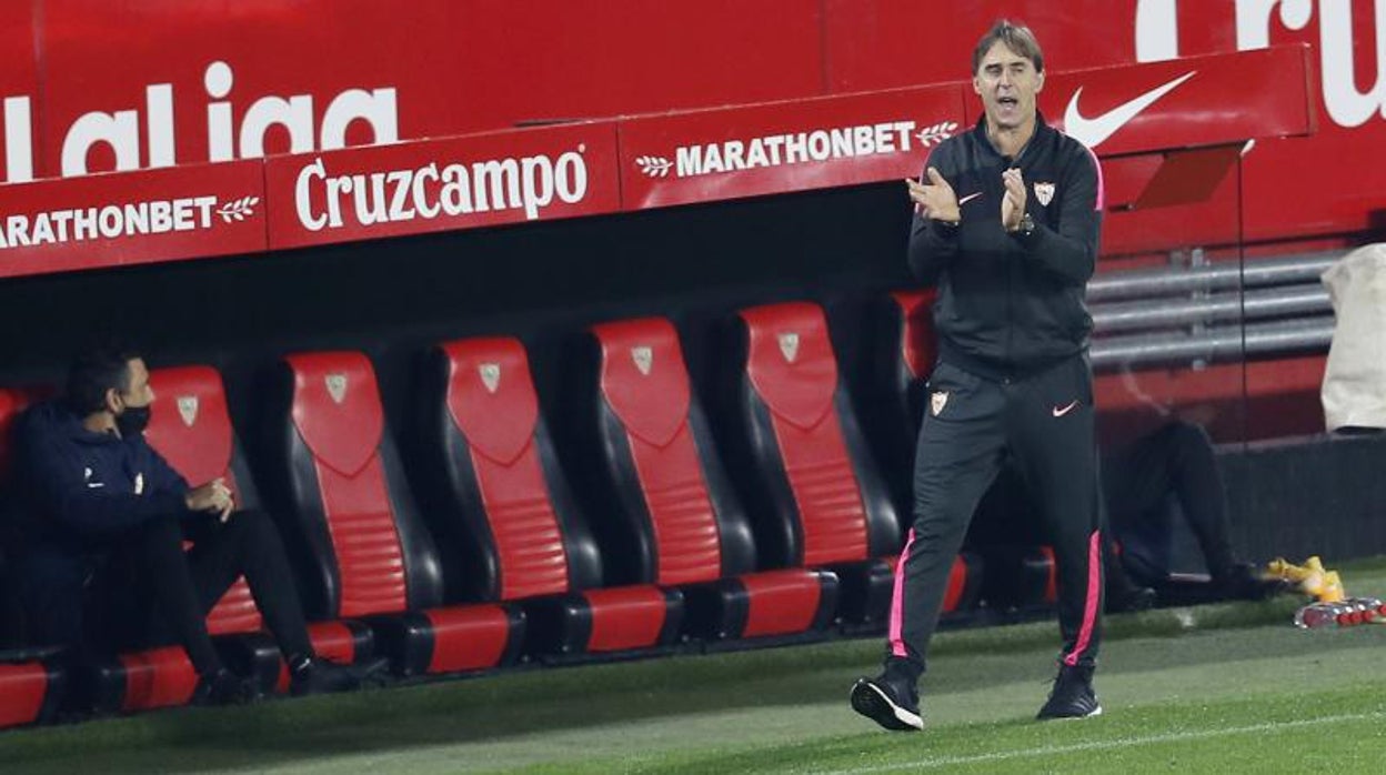 Julen Lopetegui renueva con el Sevilla hasta 2024