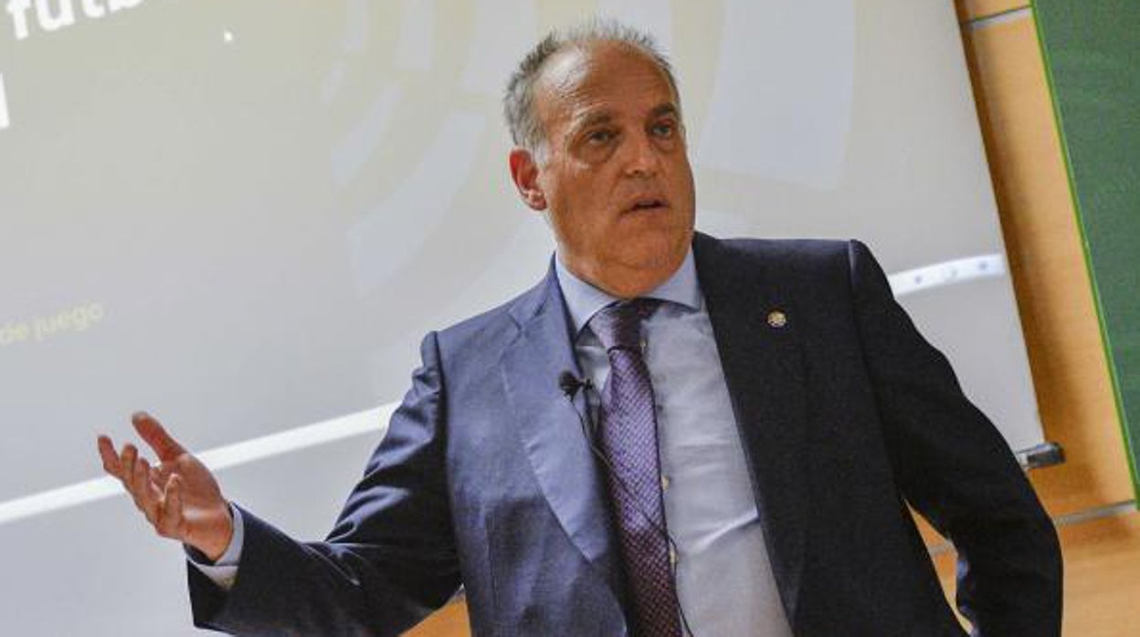 Tebas responde al Real Madrid: «Me molesta su versión, la decisión de viajar a Pamplona es suya»