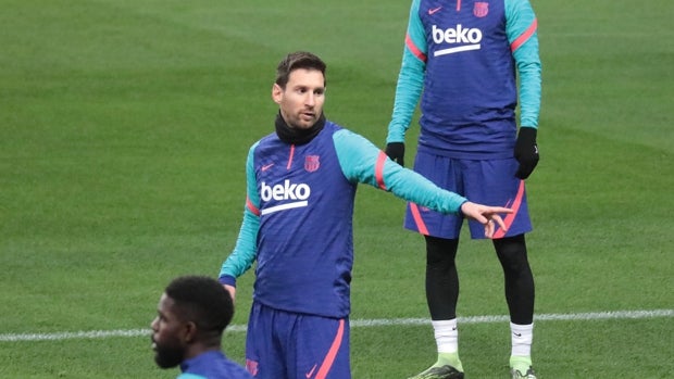 Messi se prueba en Sevilla a un día de la final de la Supercopa de España