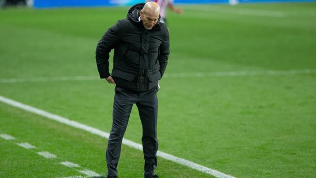 Zidane pone firme a la plantilla