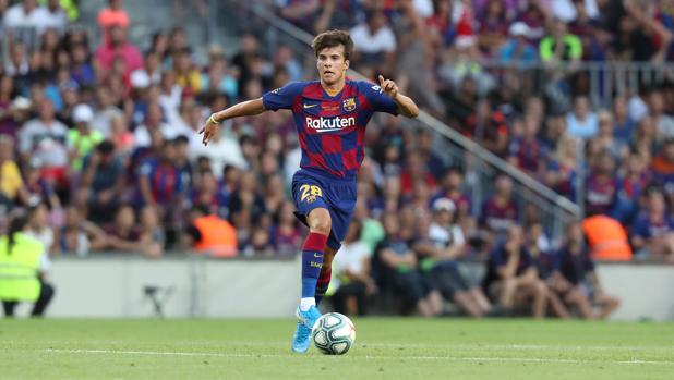 Koeman pone de ejemplo a Riqui Puig