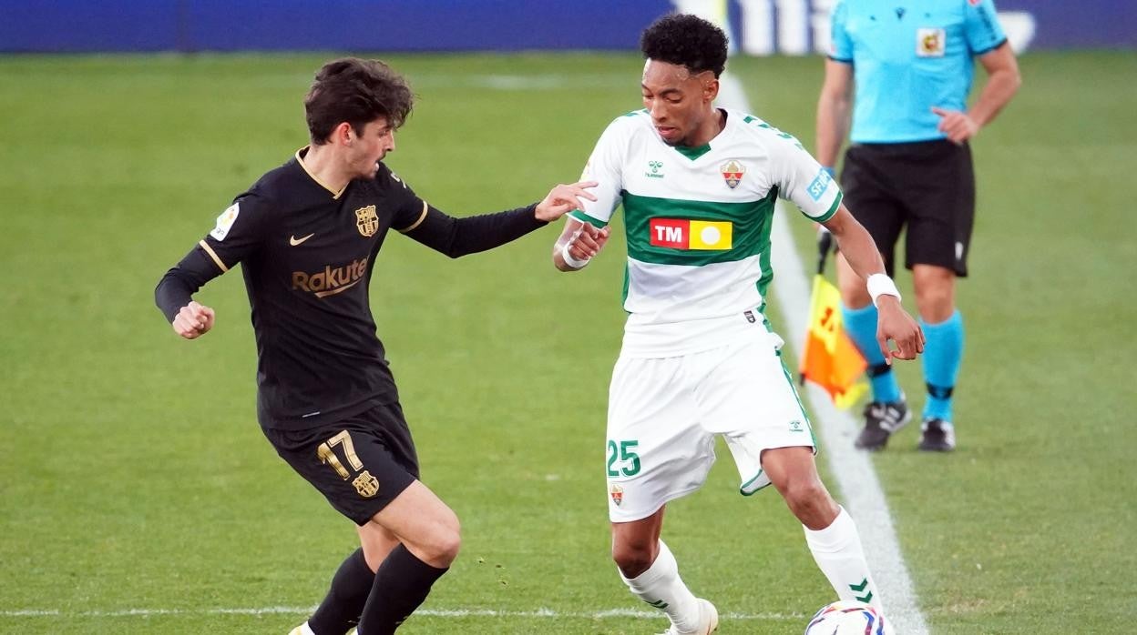 Trincao durante el partido que el Barcelona disputó ante el Elche