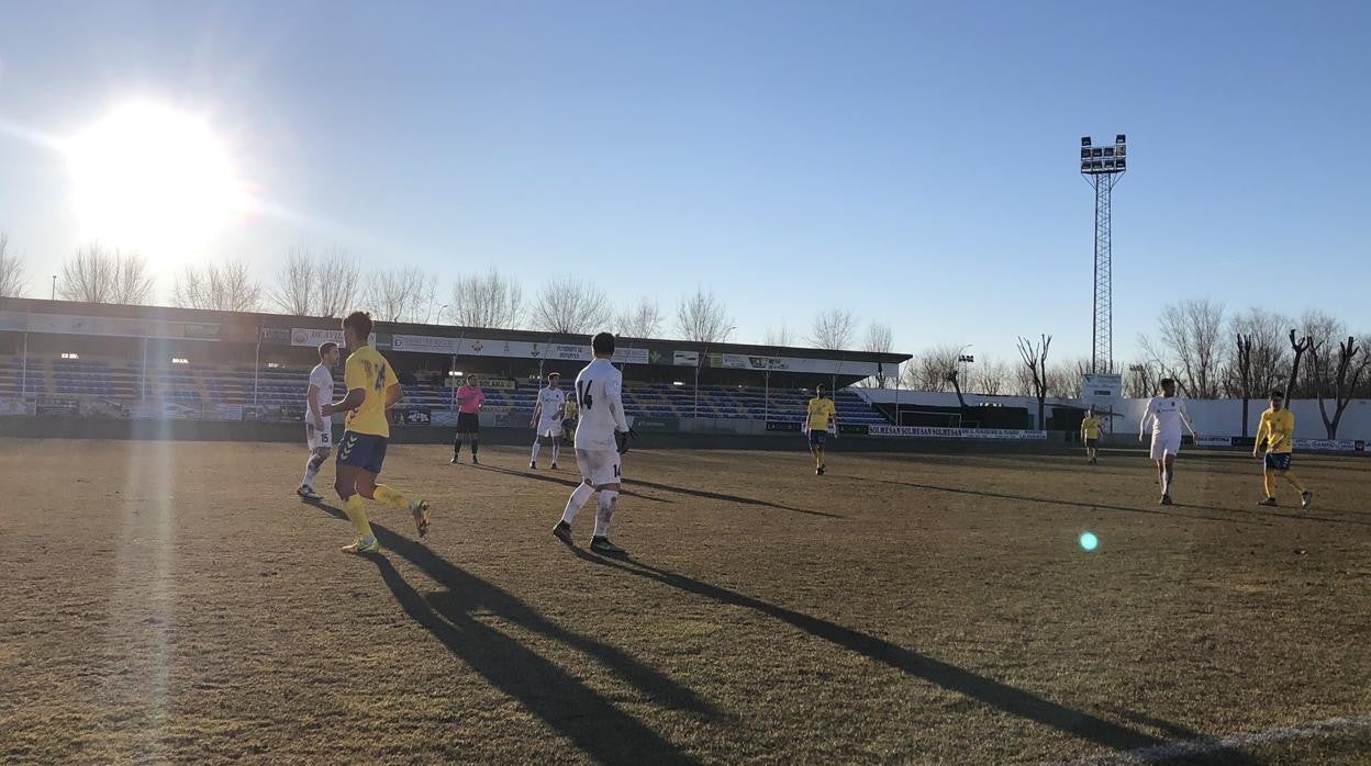 Partido del CF La Solana en La Moheda, su coqueto estadio