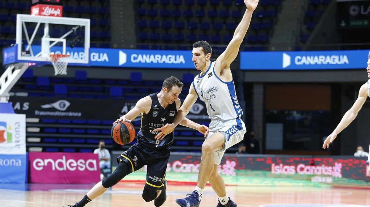 Marceliño Huertas, durante el partido ante el Burgos esta temporada